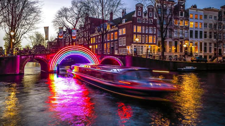 AMSTERDAM IŞIK FESTİVALİ TURU